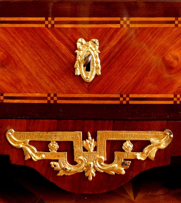 Semainier d'époque Louis XVI en marqueterie, marbre Brèche d'Alep