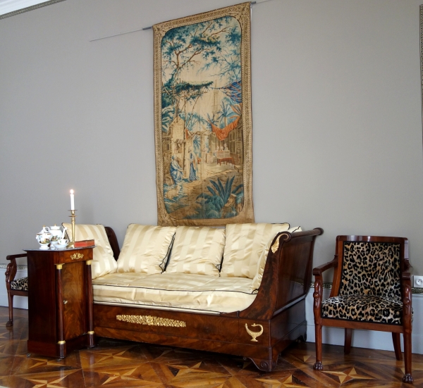 Somno / table de chevet à colonnes d'époque Empire, acajou, bronzes dorés mercure, marbre turquin