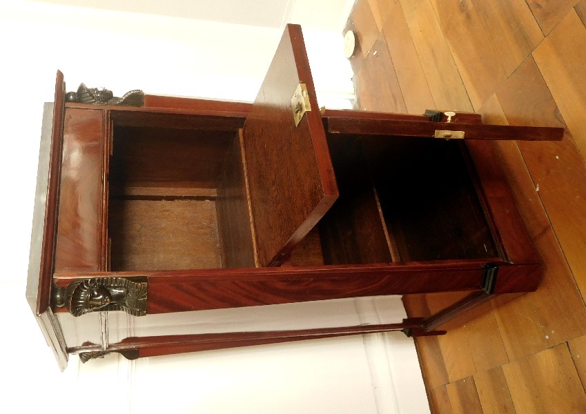 Mahogany somno or bedside table, French Empire period, late 18th century