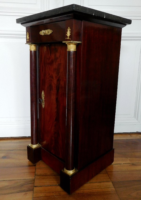 Mahogany somno, bedside table, Empire period - mercury gilt bronze