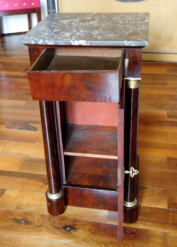 Mahogany somno / bedside table, French Empire production, early 19th century