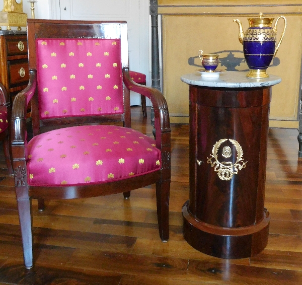 Mahogany cylindrical somno / bedside table, French Empire period, early 19th century