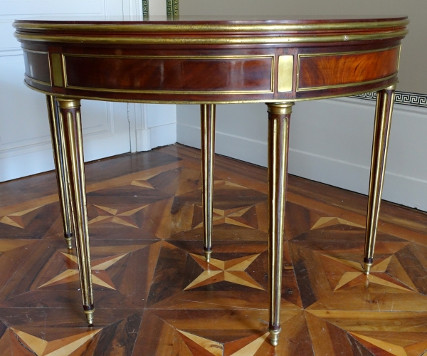 Table à jeu demi-lune / table de salle à manger en acajou, époque Louis XVI Directoire - fin XVIIIe