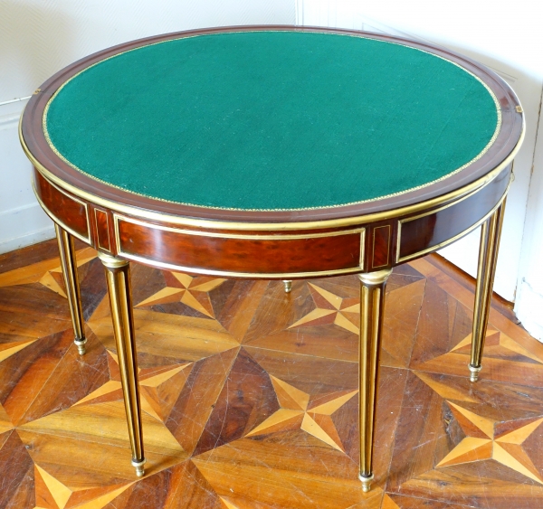 Late 18th century mahogany half-moon shaped game table / card table