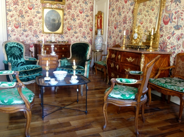 Napoleon III lacquered metal tray arranged as a coffee table, 19th century