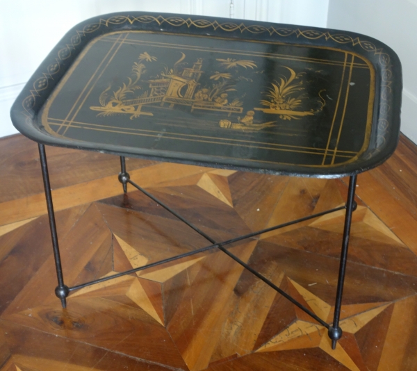 Napoleon III lacquered metal tray arranged as a coffee table, 19th century