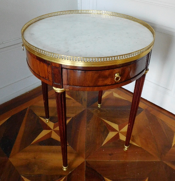 Louis XVI mahogany and ormolu bouillotte table - Paris late 18th century