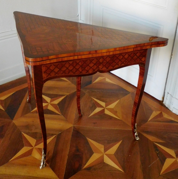 Louis XV rosewood marquetry cards table, 18th century circa 1760