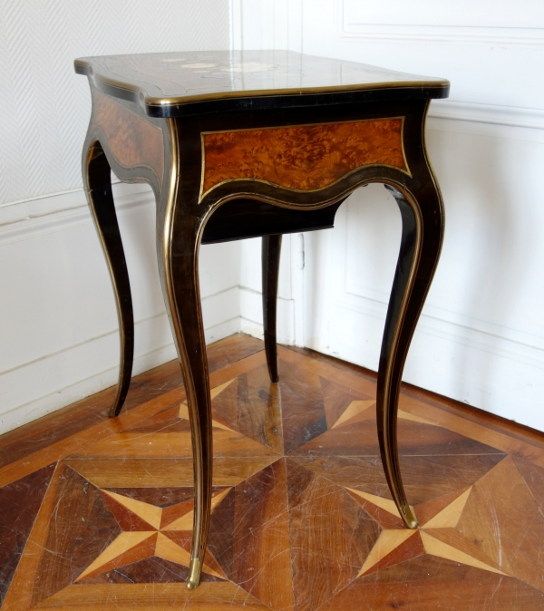 Table à ouvrages à marqueterie de porcelaine - époque Napoleon III, XIXe siècle