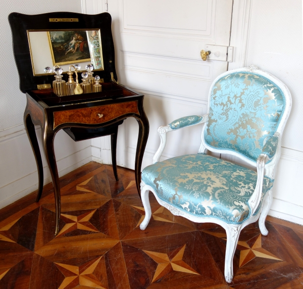 Table à ouvrages à marqueterie de porcelaine - époque Napoleon III, XIXe siècle