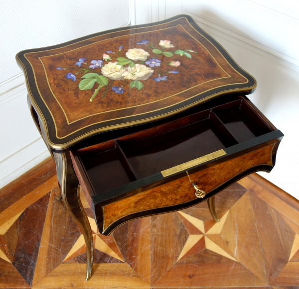 Table à ouvrages à marqueterie de porcelaine - époque Napoleon III, XIXe siècle