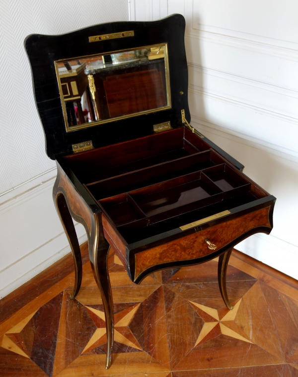 Table à ouvrages à marqueterie de porcelaine - époque Napoleon III, XIXe siècle