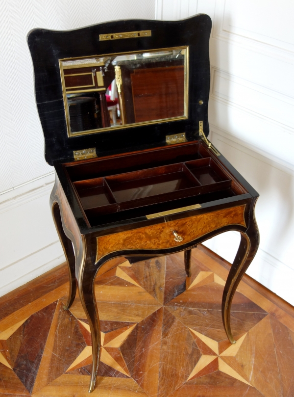 Table à ouvrages à marqueterie de porcelaine - époque Napoleon III, XIXe siècle