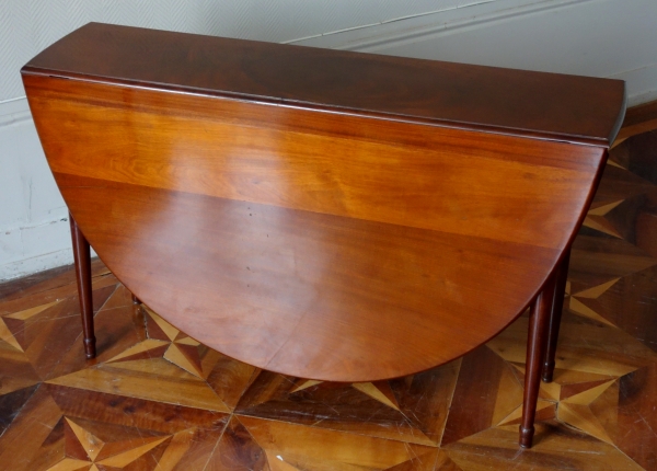 Jean François Leleu : solid mahogany gateleg table, Louis XVI period circa 1790