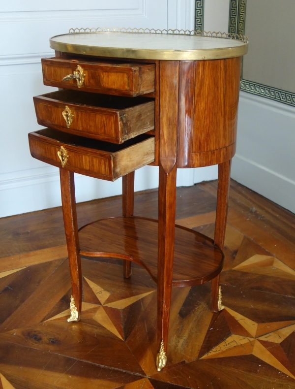 Louis XV rosewood bedside table or living room center table - 18th century