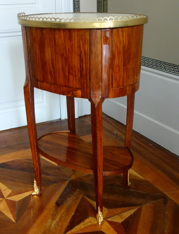 Louis XV rosewood bedside table or living room center table - 18th century