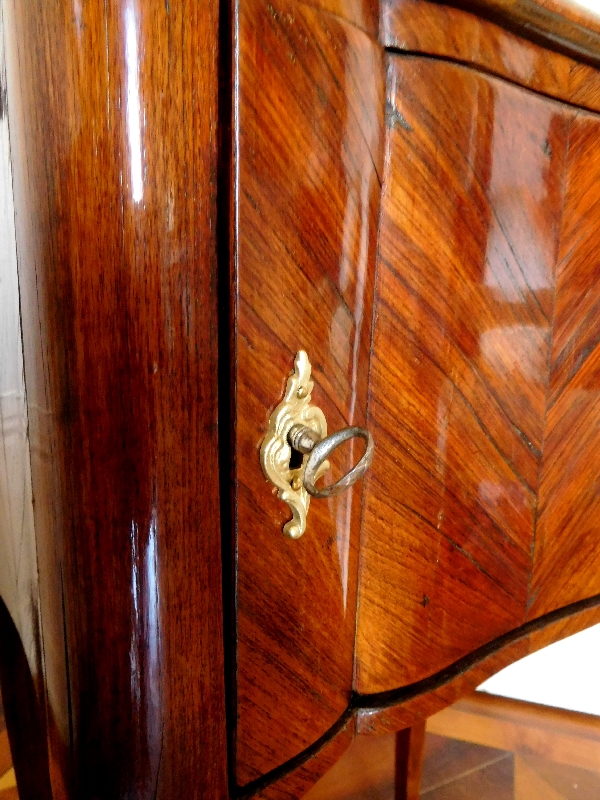 Louis XV coffee table / bedside table, rosewood and violet wood marquetry, 18th century