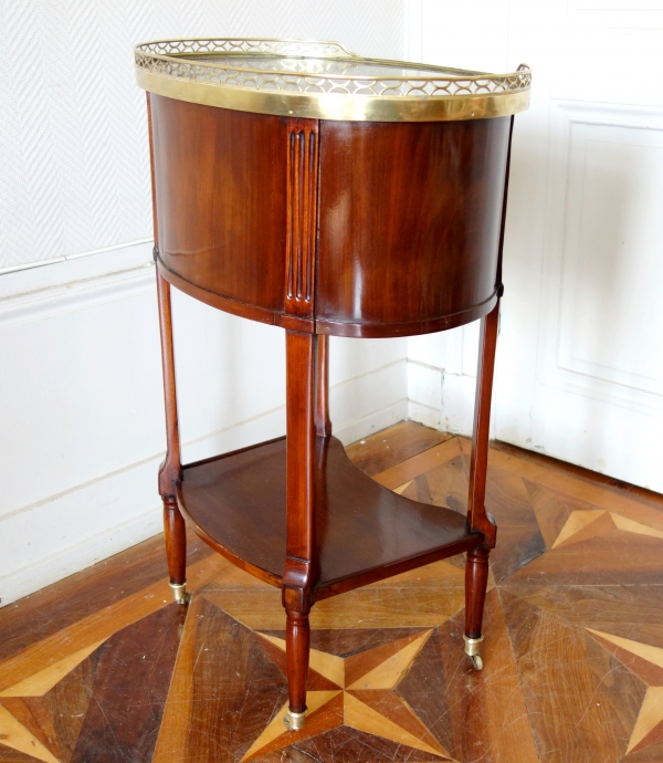 Louis XVI mahogany bedside table / coffee table, late 18th century