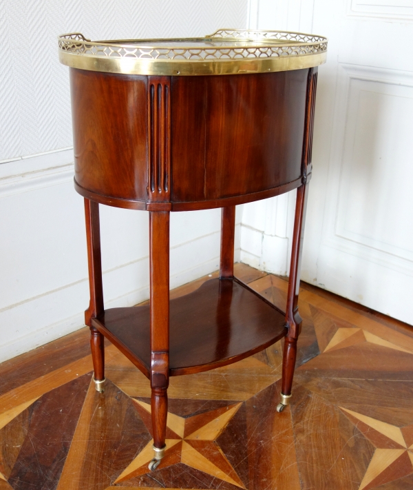 Louis XVI mahogany bedside table / coffee table, late 18th century