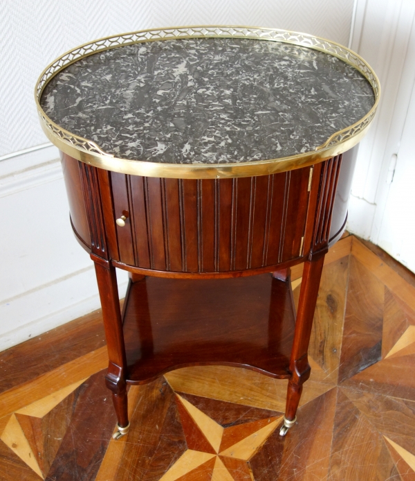 Louis XVI mahogany bedside table / coffee table, late 18th century