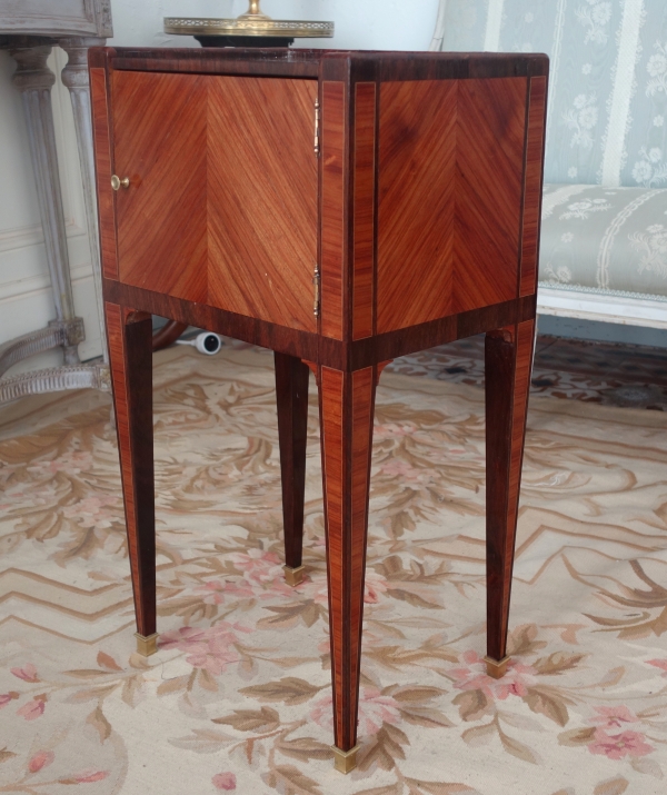 Table de salon ou chevet d'époque Louis XVI en marqueterie de bois de rose