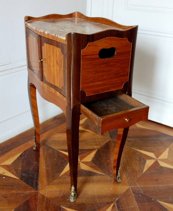 Table de salon en bois de rose et acajou - époque Louis XV - estampille et JME