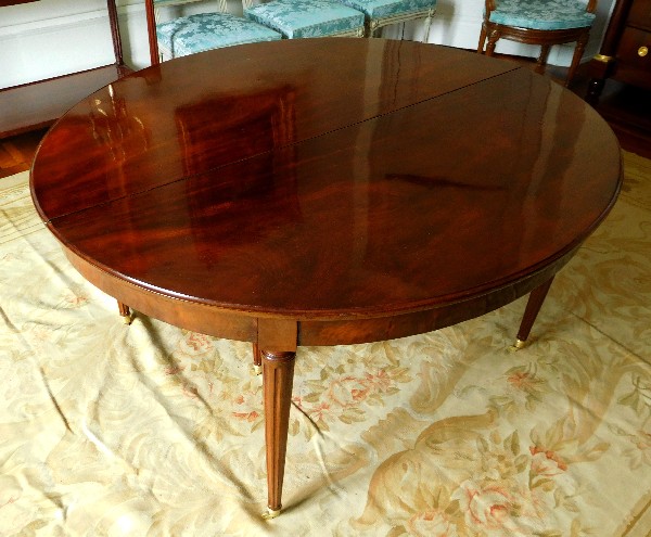 Grande table Louis XVI en acajou