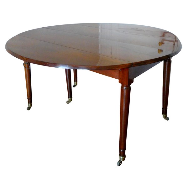 Large Louis XVI solid mahogany dining room table, late 18th century / early 19th century