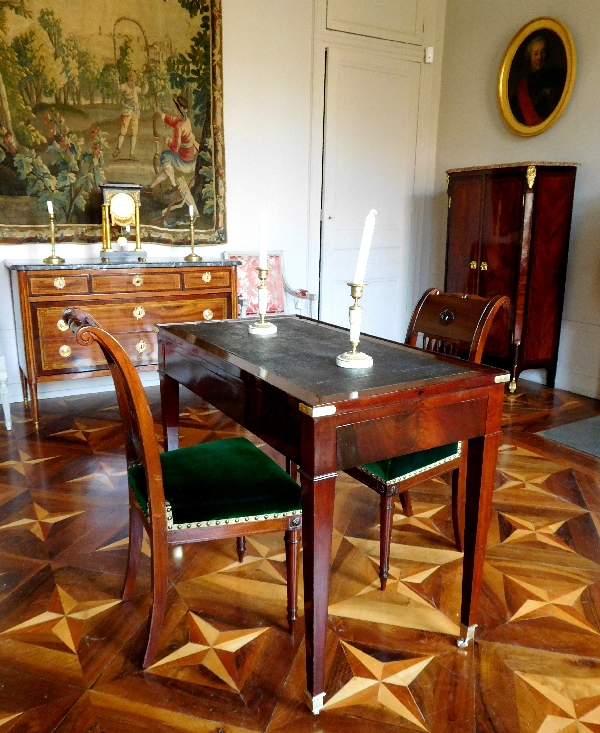 Mahogany backgammon / card table / writing table, late 18th century