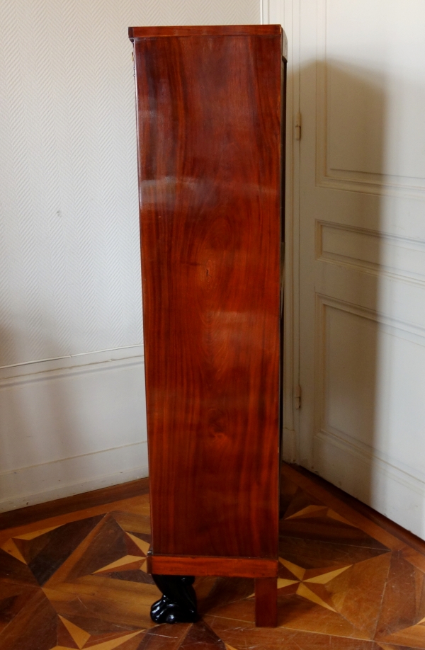 Empire mahogany showcase / bookcase, early 19th century circa 1805 - 76,5cm x 35cm x 146cm