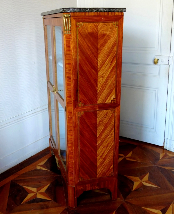 Louis XVI marquetry bookcase / vitrine, late 18th century stamped JB Tuart