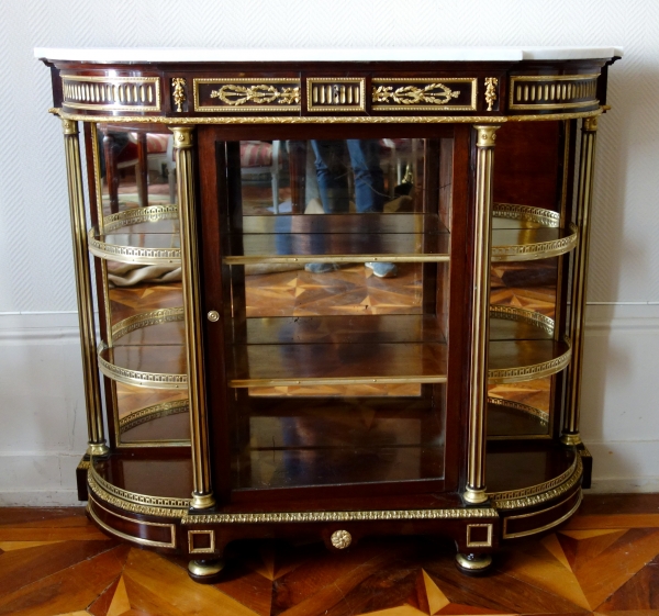 Louis XVI style mahogany showcase or vitrine - Napoleon III Period, 19th century circa 1870