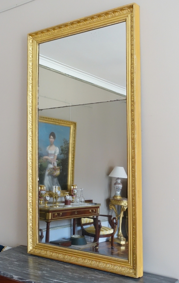 Grand miroir de cheminée, cadre en bois doré, glace au mercure, époque Empire - 157cm x 90cm
