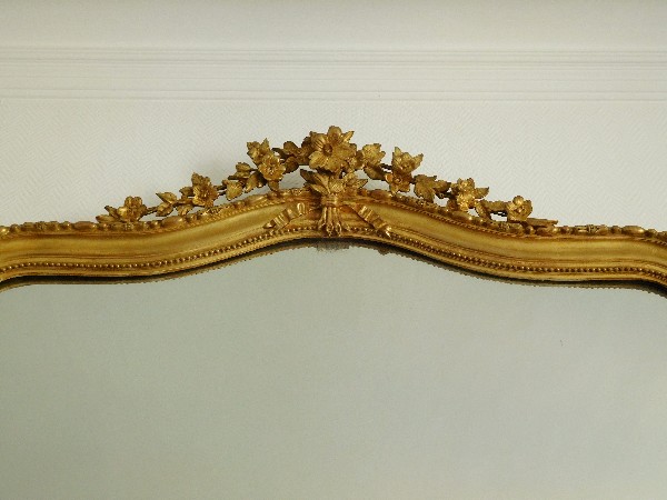 Très grand miroir de cheminée, cadre en bois doré, glace au mercure, époque Napoléon III - 135cm x 210cm