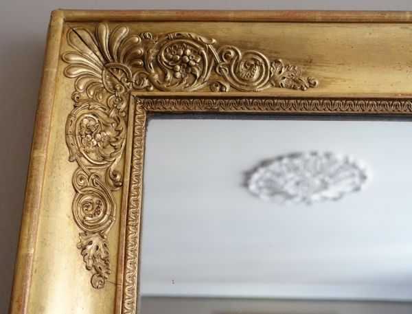 Large Empire mirror, gold leaf gilt wood frame, early 19th century circa 1830 - 96cm x 142.5cm