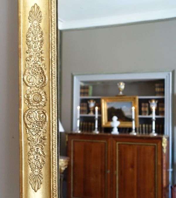 Large Empire mirror, gold leaf gilt wood frame, early 19th century circa 1830 - 96cm x 142.5cm
