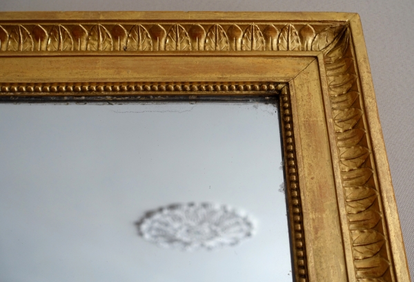Grand miroir de cheminée Louis XVI Directoire doré à l'or fin, glace au mercure - 161cm x 102,5cm