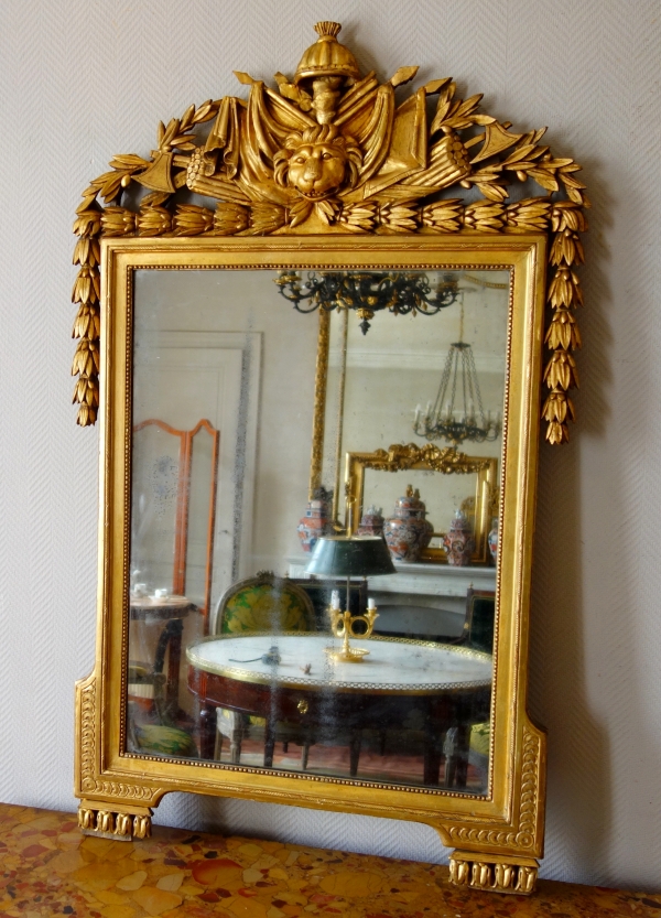 Tall Louis XVI mirror, Hercules attributes, gold leaf gilt wood frame - late 18th century