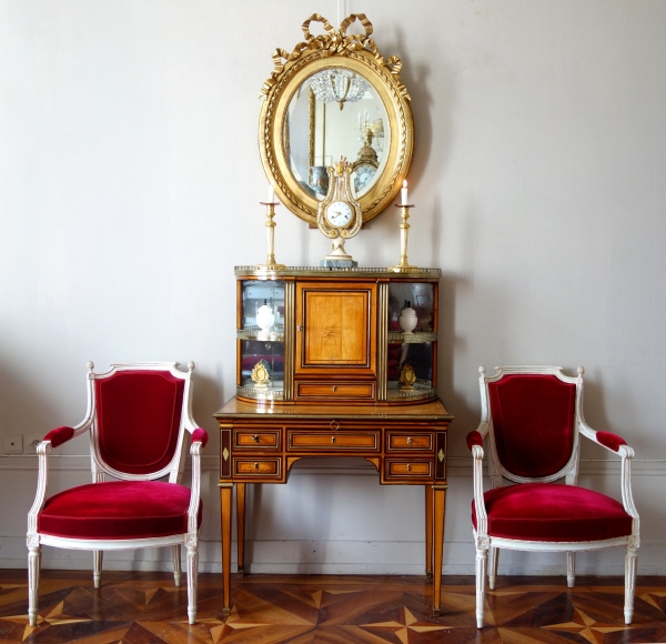 Large oval Louis XVI style mirror, gold leaf gilt wood frame, Napoleon III period - 84cm x 63cm