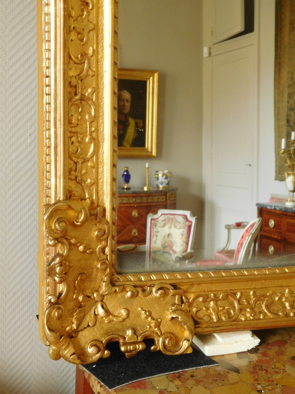 Tall gilt wood mirror, French Regency - 18th century - 138cm x 212cm