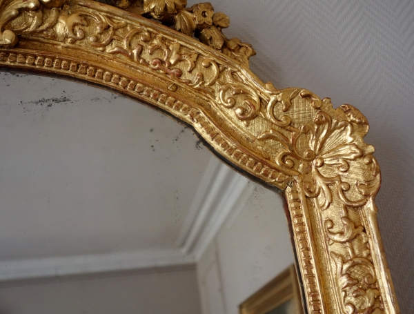 Louis XIV sculpted gilt wood mirror, mercury glass, early 18th century - 79.5cm x 159cm