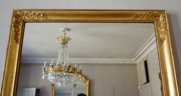 Grand miroir de cheminée Empire en bois doré à l'or fin, glace au mercure - 102,5cm x 130cm