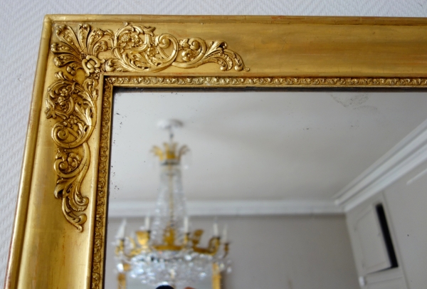 Grand miroir de cheminée Empire en bois doré à l'or fin, glace au mercure - 102,5cm x 130cm