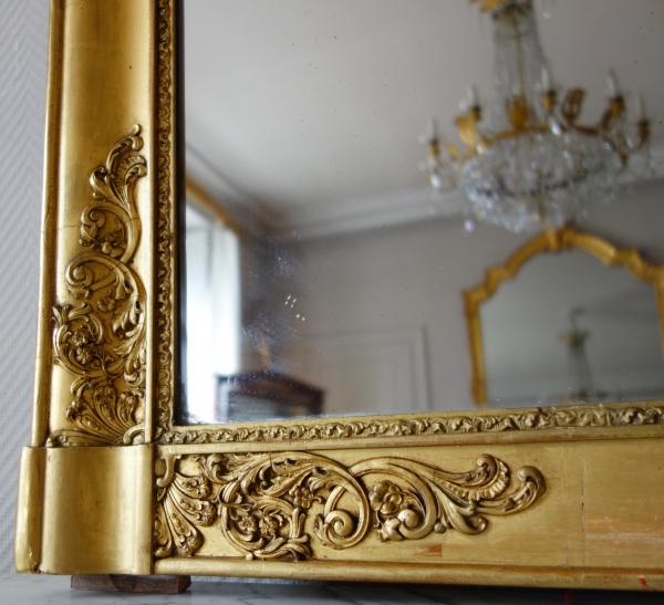 Grand miroir de cheminée Empire en bois doré à l'or fin, glace au mercure - 102,5cm x 130cm