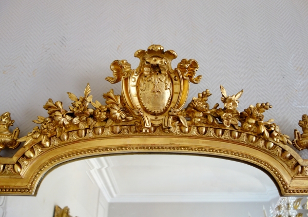 Miroir de cheminée de style Louis XVI en bois doré, époque XIXe siècle vers 1880 - 153cm x 109cm