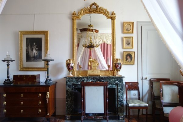 Louis XVI style mirror, gold leaf gilt wood frame, late 19th century - 189cm x 111cm