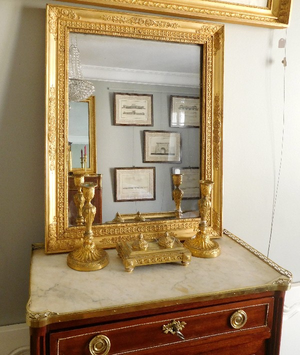 Miroir d'époque Empire, glace au mercure, cadre en bois doré à la feuille d'or - 46cm X 69cm