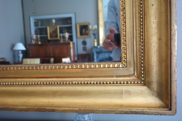 Miroir d'époque Empire Restauration à vue arrondie, bois doré glace au mercure - 89cm x 116cm