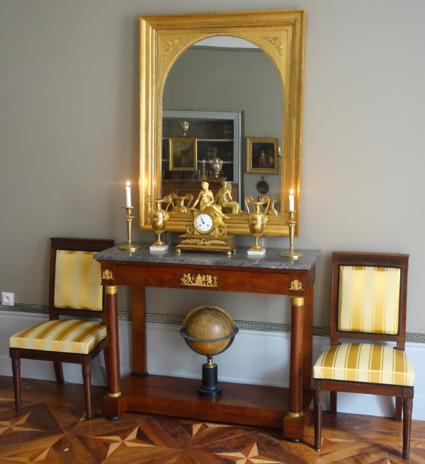 Miroir d'époque Empire Restauration à vue arrondie, bois doré glace au mercure - 89cm x 116cm