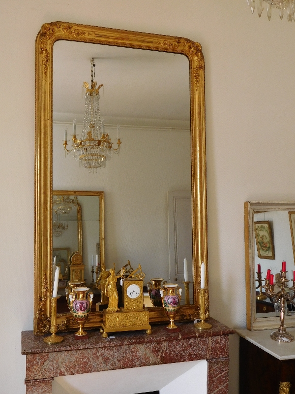 Grand miroir de cheminée, cadre en bois doré, glace au mercure, époque Napoléon III 185cm x 110cm